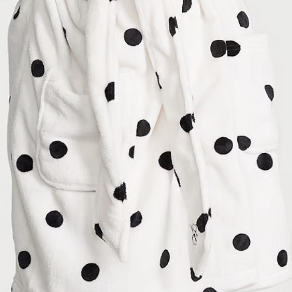 NEW**Victoria's Secret Robe SALE** - Picture 5 of 6